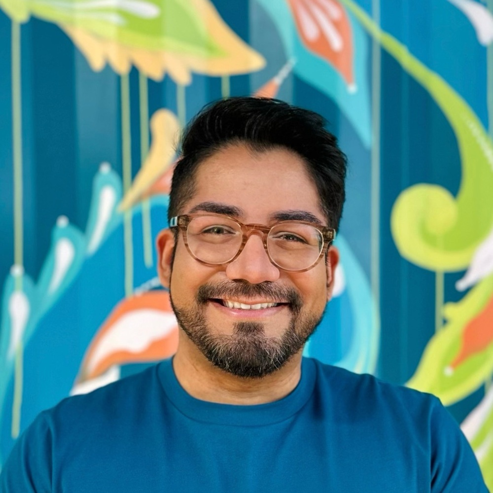 Meet your Posher, Luis